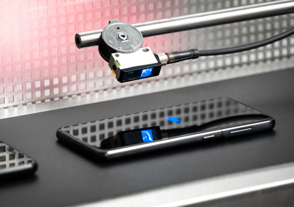 Detect transparent, dark and black objects - BlueLight sensors